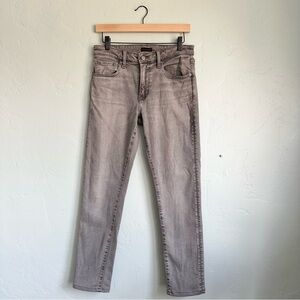 Uniqlo Women's Straight Leg Jeans Light Gray‎ Stretch Size 30 EUC Preppy Grunge